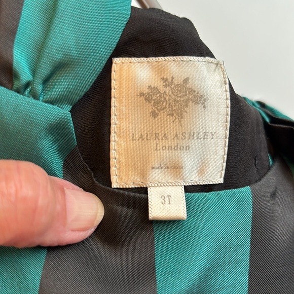 Laura Ashley London Girls Dress Green & Black Stripes Size 3T - Picture 2 of 11
